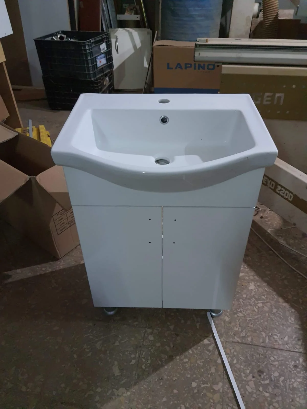 Banyo dolabı