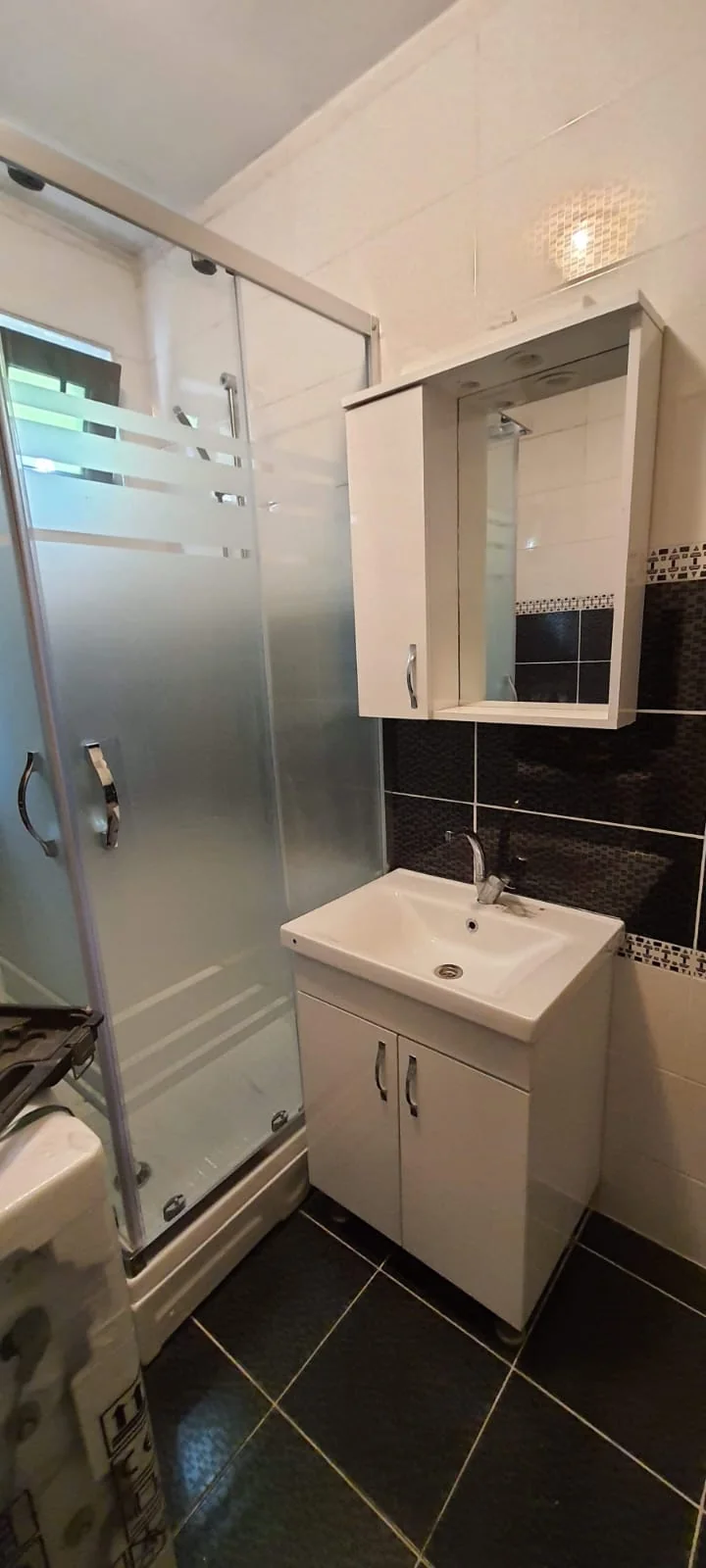 Banyo dolabı